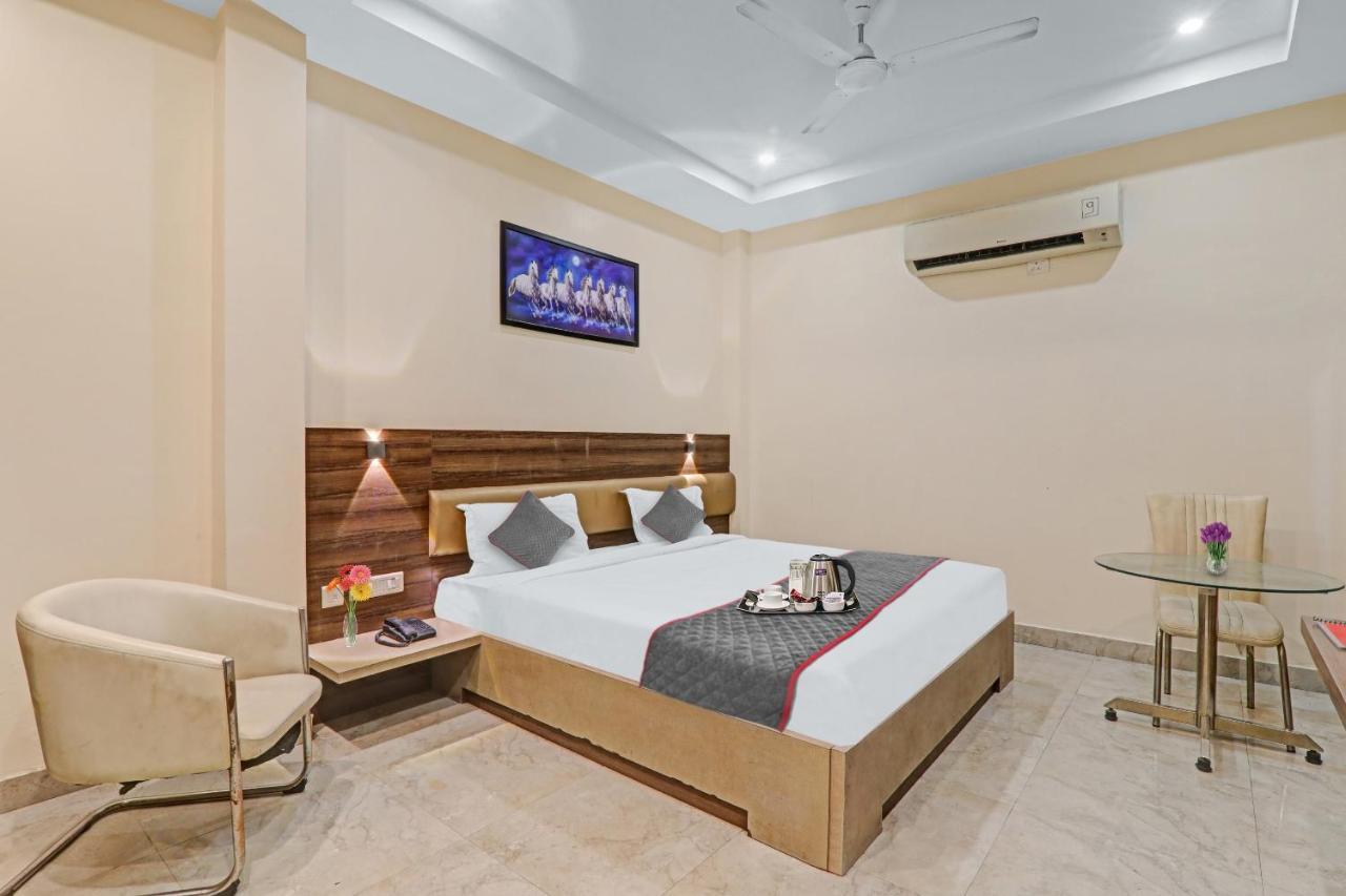Townhouse 1150 Hotel Dayal Palace Chinhat Eksteriør bilde