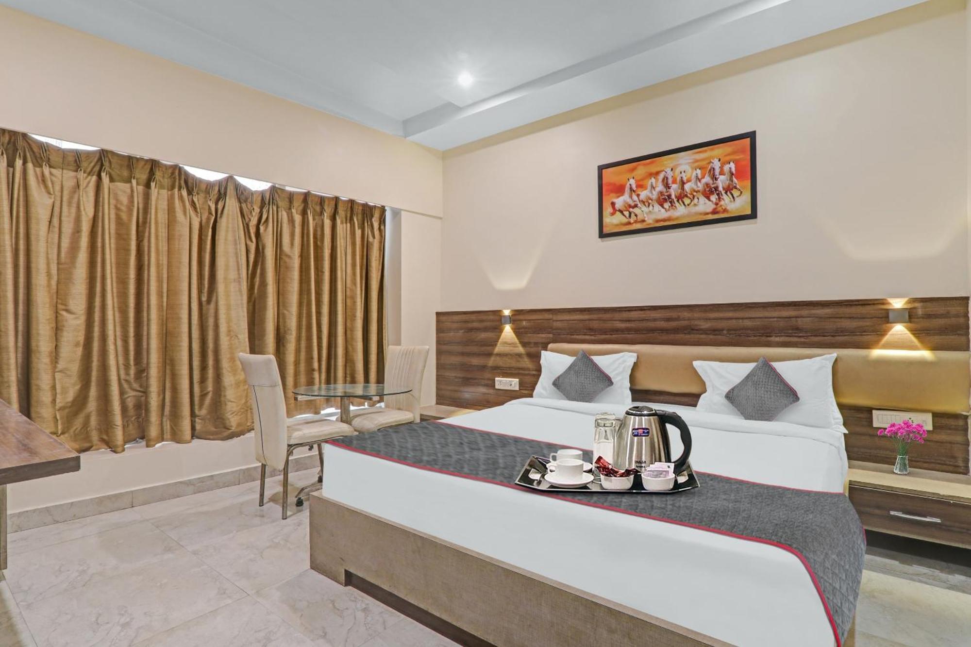 Townhouse 1150 Hotel Dayal Palace Chinhat Eksteriør bilde